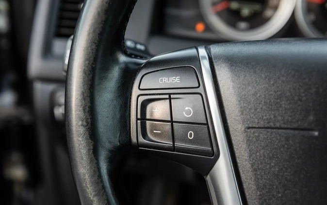 Volvo XC 60 cena 52900 przebieg: 210123, rok produkcji 2013 z Brok małe 562